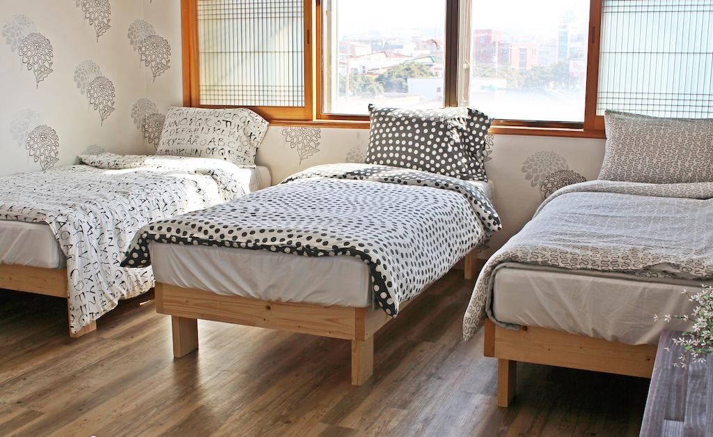 Jeju Airport Mira Guesthouse חדר תמונה
